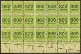 1923 PERFORATION ERROR. 800tsd On 5pf Apple Green (Michel 301, SG 294), Mint Lower Marginal BLOCK Of 21 (7x3) With Han N - Andere & Zonder Classificatie