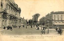 CPA - France - (37) Indre Et Loire - Tours - Place De L'Hôtel De Ville Et Boulevard Heurteloup - Tours