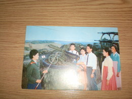 Working People Look Round Weapons Used By Aircraft Hunting Group Members During The Fatherland Libertation War - Corea Del Nord