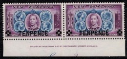 New Zealand 1944 Centennial TENPENCE Overprint On 1 1/2d MNH Imprint Pair - Ungebraucht