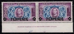 New Zealand 1944 Centennial TENPENCE Overprint On 1 1/2d MNH Imprint Pair - Neufs