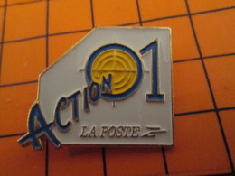 0220 Pin's Pins / Beau Et Rare : Thème POSTES / LA POSTE ACTION 01 CIBLE - Postes