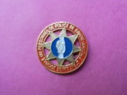 Pin's Amicale Sociale Police  73 Savoie - Police
