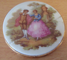 Poudrier Vintage Avec Miroir - En Métal Doré Et Porcelaine - Signé Fragonard Limoges - Accessories