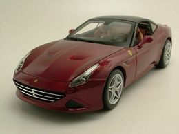 Ferrari California T Rouge Foncé Toit Fermé (version Luxe De 2015) 1/18 Burago N° 16902 - Burago