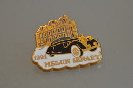 REF M1  : Pin's Pin  : Theme Automobile Ballard Doré Or Fin Melun SENART 1991 Qualité Arthus Bertrand - Renault