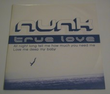 Maxi 33T NUNK : True Love - Dance, Techno & House