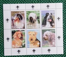 RUSSIE-Ex URSS, Chiens, Chien, Dog, Dogs, Perro, Perros. Scoutisme  Feuillet 6 Valeurs émis En 1992 ** MNH (9) - Hunde