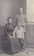 AK Foto Deutscher Soldat Mit Frau Und Sohn - Photograph Hacker, Annaberg I. Erzgeb. - 1. WK  (46848) - Weltkrieg 1914-18