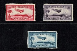 New Zealand 1935 Air Mail Set Of 3 MH - - - Unused Stamps