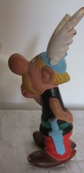 Collection Astérix 1967 Pouet Grand Format Hauteur 16,5 Cm Une Aile Rognée Pas De Sifflet (et) - Adesivi