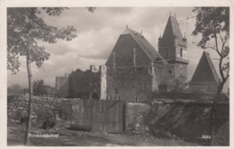 AK - PERCHTOLDSDORF - Rückseite Mit Stadtmauer Der Wehrturm Und Die Pfarrkirche 1940 - Perchtoldsdorf