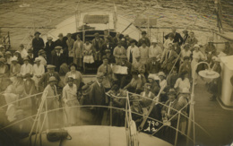 DEVON - ILFRACOMBE - GROUP OF PEOPLE ON THE "BRITANNIA" RP  Dv110 - Ilfracombe