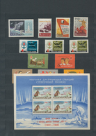 Sowjetunion: 1962-1979 Mint Collection In Four Stockbooks, With The Stamps And Good Souvenir Sheets - Lettres & Documents