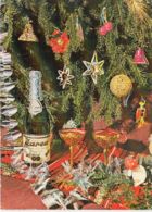 84610- WINE, ORNAMENTS, MUSHROOMS - Champignons