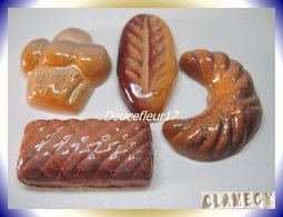 Clamecy ... Viennoiserie Tradition ... 4 Fèves ... ( Boite 6) - Antiguos