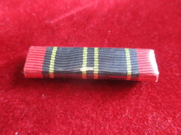 Barrette De Décoration/: Origine à Identifier/Vers 1930 - 1960  ?                        BAR116 - Autres & Non Classés