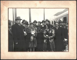 1948 Kékessy Andrea és Király Ede Hazatérésekor Az 1948-as St. Moritz-i Téli Olimpiáról, Ahol 2. Helyet Szereztek, Körül - Otros & Sin Clasificación