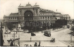 T4 1931 Budapest VII. Keleti Pályaudvar, Vasútállomás, Baross Szobor, Villamos, Automobil (vágott / Cut) - Sin Clasificación