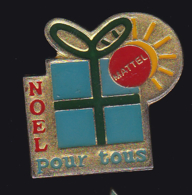 61605- Pin's.-Mattel. Noel. - Kerstmis