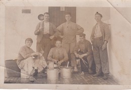 Carte-Photo. MILITARIA . Cuisine / Popote Du 20°( Rgt?) . Groupe De Cuistots  . Au Dos, En Manuscrit " Cuistot à Alger" - Other & Unclassified