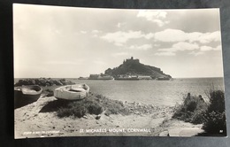 Cornwall St. Michaels Mount/ Boats - St Michael's Mount