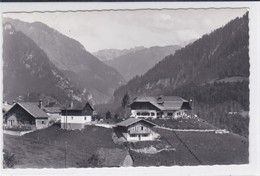 Crésuz, Le Vieux Chalet Et Maisons Environnantes - Crésuz