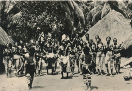 A P 842 -  C P S M - AFRIQUE   -REPUBLIQUE DE  GUINEE  - DANSE RITUELLE EN FORET - Guinée Française