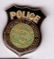 H152  Pin's USA POLICE DEPARTEMENT DEFENSE  UNITED STATES US ARMY Achat Immédiat - Police