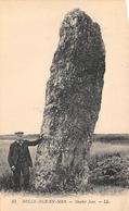 Belle Ile En Mer       56      Sauzon  Le Menhir Jean     (voir Scan) - Belle Ile En Mer