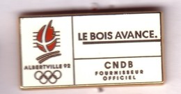CC172 Pin's Albertville Jeux Olympiques LE BOIS AVANCE Arthus MAIS Non Signé Comme Beaucoup D'Albertville Achat Immédiat - Wintersport