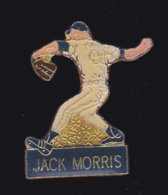61655-pin's-John Scott Morris Est Un Lanceur Droitier De Baseball - Honkbal