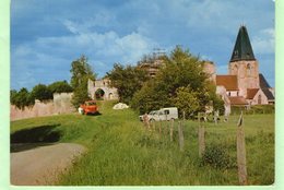 PICQUIGNY -Ruines De L'Ancien Château Féodal ...-  (Voiture Citroën 2 CV Camionette  - Vieux Camion) - Picquigny