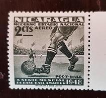 NICARAGUA Football. Soccer ** MNH. 1 Valeur  Dentelée  Emise En 1948 ** MNH (YVERT PA 268) - Unused Stamps