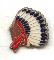 R260 Pin's  INDIEN  USA  PLUME UTE Visage Brun Achat Immédiat - Personnes Célèbres