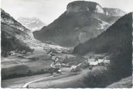 74 - Bellevaux : La Vallée Du Roc D'Enfer. - Bellevaux