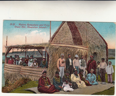 Native Hawaiians And Their Grass Hut  Hawaiian Islands, Post Card Inused - Big Island Of Hawaii