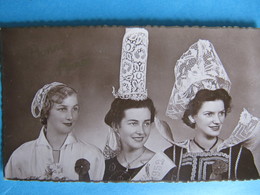 1950 Bonne Année Format "mignonnette" Carte-photo Reines Cornouaille Coiffes Costume Ed REMA Quimper - New Year