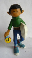 Figurine GASTON LAGAFFE Avec Oreiller Et Réveil PLASTOY 1991 - FRANQUIN 2ème Tirage Visage Couleur Du Plastique - Figurines En Plástico