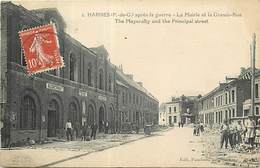 -dpts Div.-ref-AP501- Pas De Calais - Harnes - Mairie Et Grande Rue Après La Guerre 1914-18 - Carte Bon Etat - - Harnes