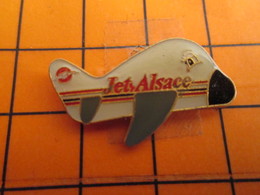 2619 Pin's Pins / Beau Et Rare / THEME AVIATIONS / AVION JET ALSACE - Airplanes