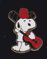 61828- Pin's -Snoopy.chien. Comic Strip Peanuts.beagle. Charlie Brown . - BD