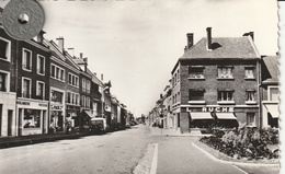 60 - Carte Postale Semi Moderne Dentelée De   GRANVILLIERS     Rue Frédéric Petit - Grandvilliers