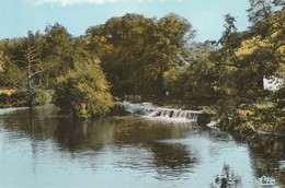 LA TRIMOUILLE   - Le Barrage Sur  La Benaize. CPM Dentelée Rare - La Trimouille