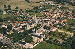 LES TROIS MOUTIERS. -  Vue Générale Aérienne Du Bourg - Les Trois Moutiers