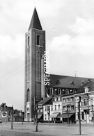 Kerk En Zicht Op De Markt - Zelzate - Zelzate