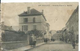 JALLIEU (  ISÈRE  )    GRANDE RUE ET LA MAIRIE - Jallieu