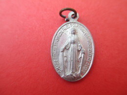 Médaille Religieuse Ancienne/ Vierge Marie /Aluminium/ Début XXéme     CAN564 - Godsdienst & Esoterisme