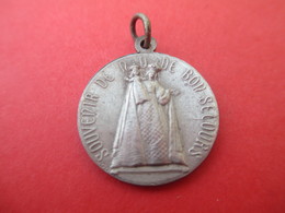 Médaille Religieuse Ancienne/Souvenir De Notre Dame De Bon Secours /Rouen / Bronze Nickelé  / Début XXéme   CAN581 - Godsdienst & Esoterisme