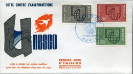 UNESCO FDC 17 Décembre 1966 Lutte Contre L'analphabetisme N° 36, 37 Et 38 - Lettres & Documents